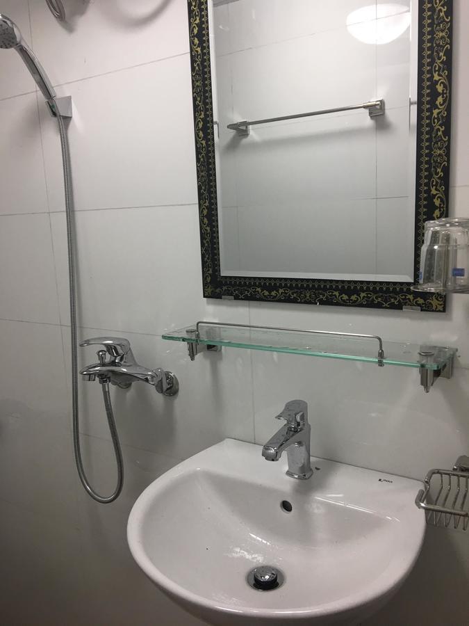Awa Downtown Hostel Hanoi Eksteriør billede