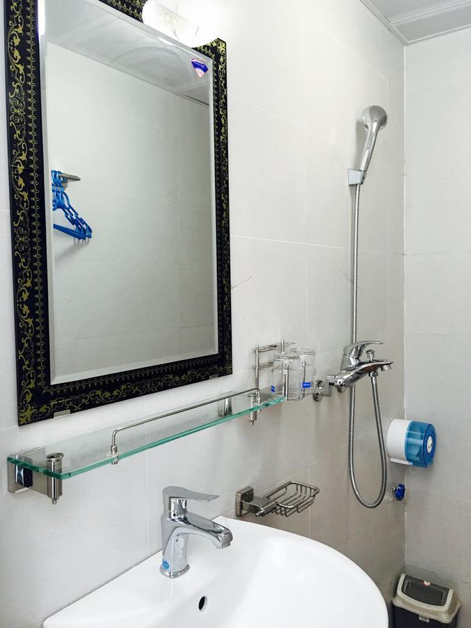Awa Downtown Hostel Hanoi Eksteriør billede